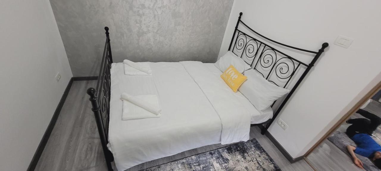 Apartament 2 camere-Andi 2 Baile Herculane Bagian luar foto